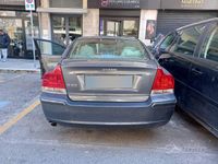 Usata Volvo S60 Momentum 163 CV (119 kW) 2005 Grigio Berlina