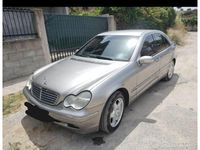 Usata Mercedes C220 Elegance 150 CV (110 kW) 2004 Grigio