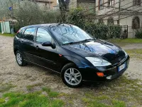 Begagnad Ford Focus 100 HK (73 kW) 2001 Sedan