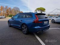 Usata Volvo V60 R-Design 303 CV (222 kW) 2021 Blu Station wagon