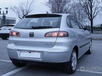 Usata Seat Ibiza 69 CV (50 kW) 2005 Grigio Utilitaria