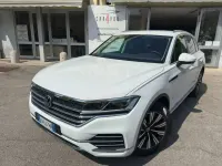 Usata VW Touareg Elegance 231 CV (169 kW) 2023 Bianco SUV