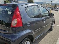 Usata Peugeot 107 68 CV (50 kW) 2007 Grigio Utilitaria