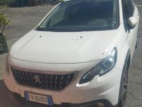 Usata Peugeot 2008 92 CV (67 kW) 2019 Bianco SUV