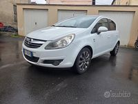 Usata Opel Corsa 75 CV (55 kW) 2011 Bianco Utilitaria