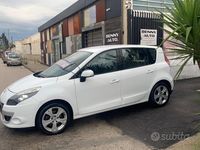 Usata Renault Scénic III Dynamique 110 CV (80 kW) 2010 Bianco Monovolume
