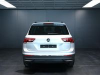 Usata VW Tiguan Life 150 CV (110 kW) 2024 Argento SUV