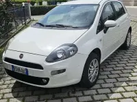 Begagnad Fiat Punto 77 HK (56 kW) 2013 Vit Halvkombi