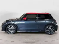 Usata Mini Cooper SE 150 kW (204 CV) 2024 Gray Utilitaria