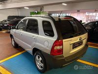 Usata Kia Sportage Active 141 CV (103 kW) 2007 Grigio SUV