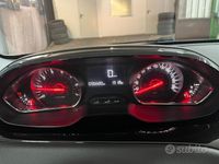 Usata Peugeot 208 82 CV (60 kW) 2013 Bianco Utilitaria