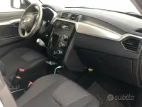 Usata Mahindra KUV100 87 CV (63 kW) 2022 Grigio SUV