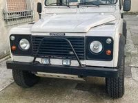 Usata Land Rover Defender 113 CV (83 kW) 1997 SUV