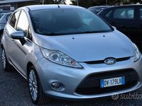 Usata Ford Fiesta Titanium 68 CV (50 kW) 2009 Grigio Berlina