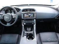 Usata Jaguar XE 200 CV (147 kW) 2017 Berlina