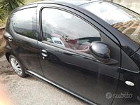 Usata Toyota Aygo 68 CV (50 kW) 2007 Nero Utilitaria