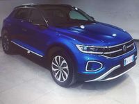 Usata VW T-Roc R-line 116 CV (85 kW) 2023 Blu/azzurro SUV