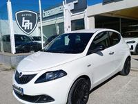 Usata Lancia Ypsilon Gold 69 CV (50 kW) 2022 Bianco Utilitaria