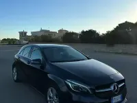 Usata Mercedes A180 109 CV (80 kW) 2018 Bluazzurro Berlina