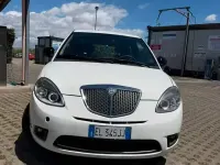 Usata Lancia Ypsilon 75 CV (55 kW) 2011 Bianco Utilitaria