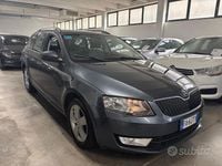 Usata Skoda Octavia 110 CV (80 kW) 2015 Grigio Station wagon