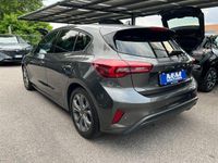 Usata Ford Focus ST-Line 116 CV (85 kW) 2024 Grigio scuro Berlina