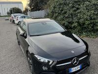 Usata Mercedes A180 AMG line 116 CV (85 kW) 2021 Nero Berlina