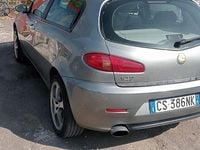 Begagnad Alfa Romeo 147 116 HK (85 kW) 2005 Grå Halvkombi
