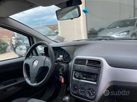 Usata Fiat Grande Punto 75 CV (55 kW) 2013 Grigio Utilitaria