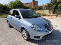 Begagnad Lancia Ypsilon 69 HK (50 kW) 2010 Blå Halvkombi