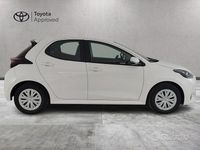 Usata Toyota Yaris Hybrid Active 92 CV (67 kW) 2025 Bianco Berlina