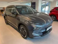 Nuova MG MGS5 EV Luxury 169 kW (230 CV) 2026 Gray pag SUV