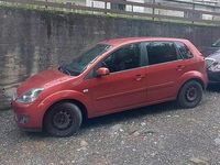 Usata Ford Fiesta 75 CV (55 kW) 2008 Rosso Utilitaria