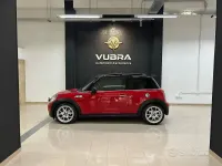 Usata Mini Cooper S 184 CV (135 kW) 2010 Rosso Utilitaria