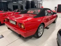 Usata Ferrari Mondial 300 CV (220 kW) 1989 Rosso Cabrio