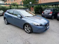 Usata Volvo V40 Business Edition 115 CV (84 kW) 2014 Bluazzurro Berlina