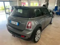 Usata Mini Cooper S 174 CV (127 kW) 2009 Grigio Utilitaria