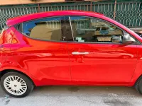 Usata Lancia Ypsilon 95 CV (69 kW) 2016 Rosso Utilitaria
