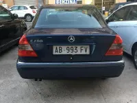 Usata Mercedes C200 136 CV (100 kW) 1994 Blu Berlina