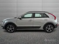 Uusi Kia Niro 93 HP (68 kW) 2026 Harmaa Katumaasturi