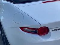 Usata Mazda MX5 131 CV (96 kW) 2018 Grigio Cabrio