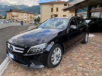 Usata Mercedes C200 160 CV (117 kW) 2019 Nero Station wagon