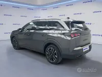 Usata Peugeot 5008 Allure 196 CV (144 kW) 2025 Grigio scuro SUV