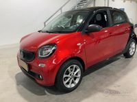 Usata Smart ForFour Passion 90 CV (66 kW) 2017 Rosso Utilitaria