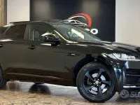 Usata Jaguar F-Pace Pure 180 CV (132 kW) 2018 Nero SUV