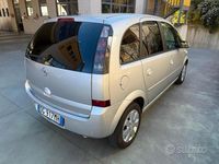 Usata Opel Meriva Cosmo 90 CV (66 kW) 2007 Grigio Monovolume