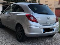 Usata Opel Corsa 90 CV (66 kW) 2010 Utilitaria