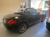 Usata Audi TT Roadster 179 CV (131 kW) 2001 Nero Cabrio