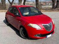 Usata Lancia Ypsilon Gold 95 CV (69 kW) 2012 Rosso Utilitaria