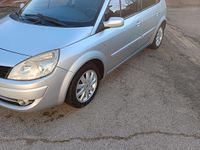 Usata Renault Scénic II Dynamique 106 CV (77 kW) 2007 Grigio Monovolume